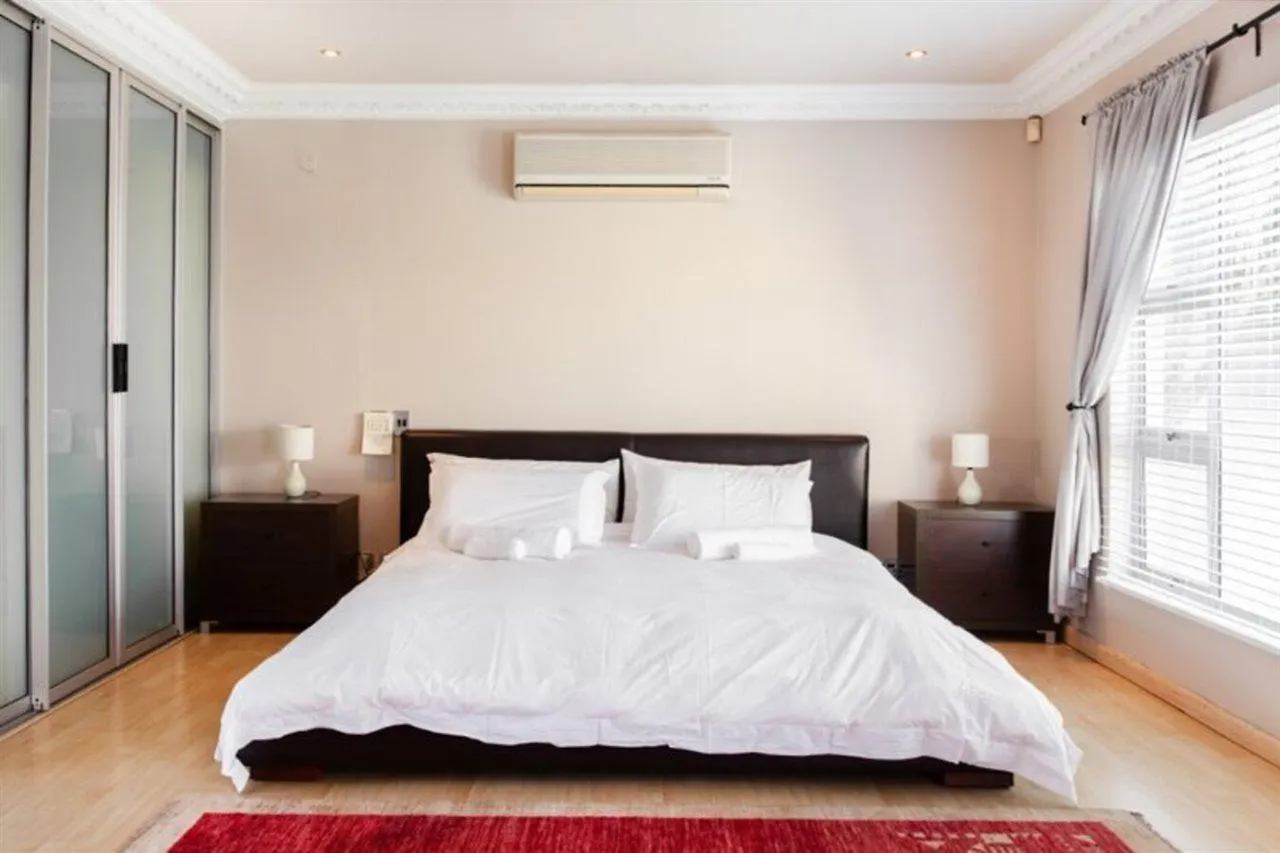 Villa West Beach Bloubergstrand